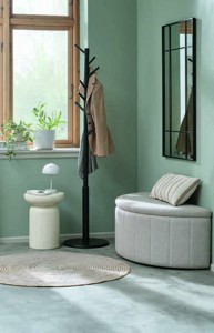 3) Vešiak na kabáty CIRKELHUSE