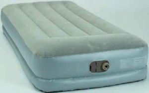 Nafukovací matrac FLENDALEN