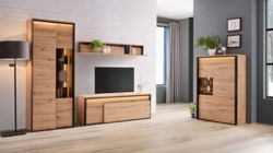 2: Obývacia zostava - vitrína