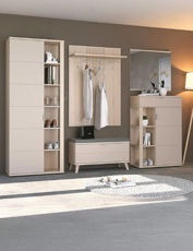 Predsieň - skriňa na odev