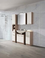 Kúpeľňa - vysoká skriňa