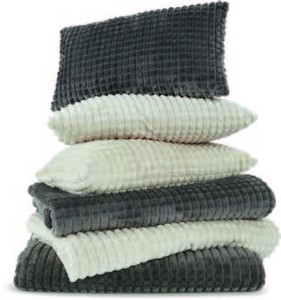 ozdobný vankúš HAGTORN